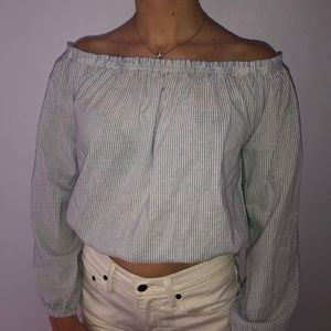 Brandy Melville Off-the-Shoulder top